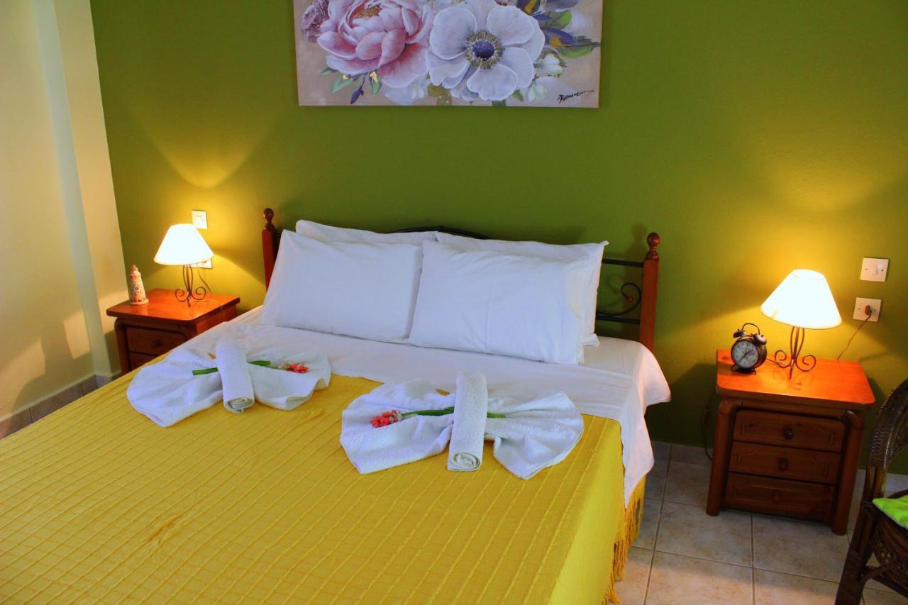 Tzaneria Apartments Skiathos Kanapitsa  Extérieur photo