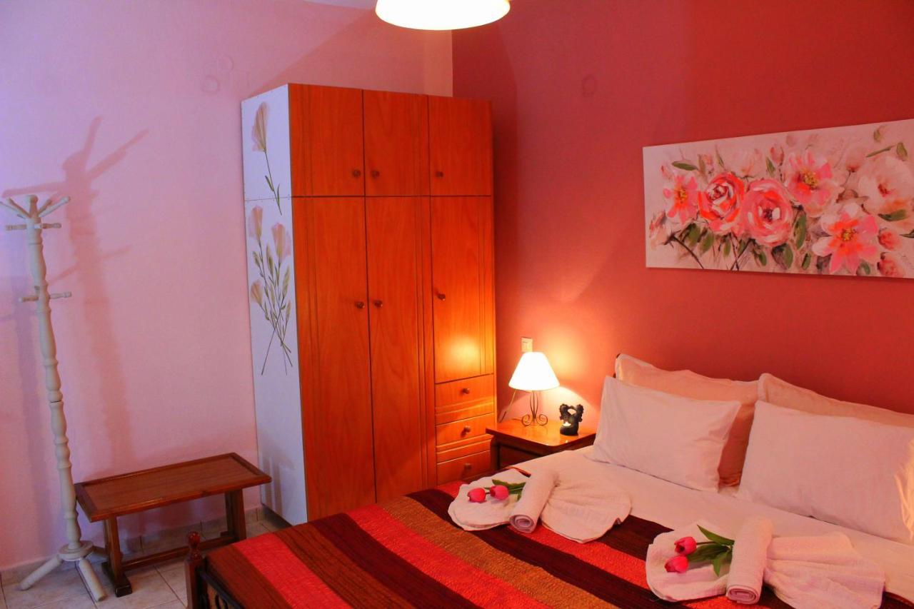 Tzaneria Apartments Skiathos Kanapitsa  Extérieur photo